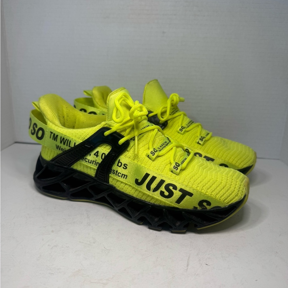 Just So So Running Shoes Blade Athletic Sneakers NEON Size 7.5 Women